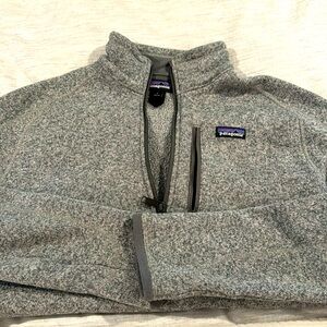 Patagonia Men’s pullover size Large